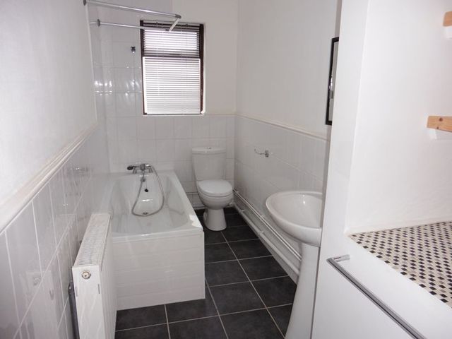  Image of 2 Bedroom Terraced  To Rent at Prior Street  Bootle, L20 4PS