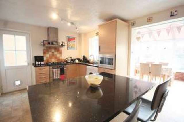  Image of 3 Bedroom Detached  For Sale at Quail Close  Shottery, CV37 9FF