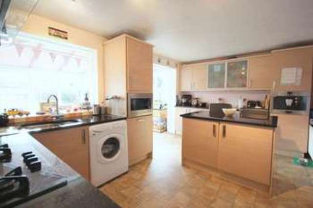  Image of 3 Bedroom Detached  For Sale at Quail Close  Shottery, CV37 9FF