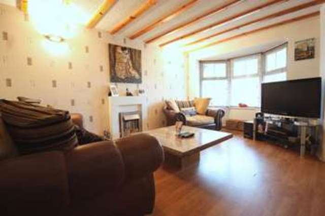  Image of 3 Bedroom Detached  For Sale at Quail Close  Shottery, CV37 9FF