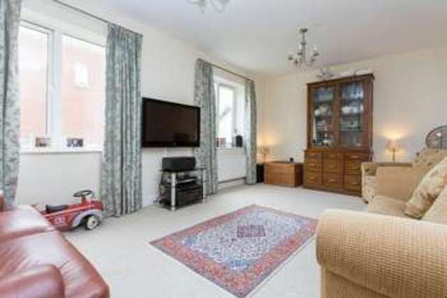  Image of 3 Bedroom Terraced  For Sale at Quinton Fields  Emsworth, PO10 7QF