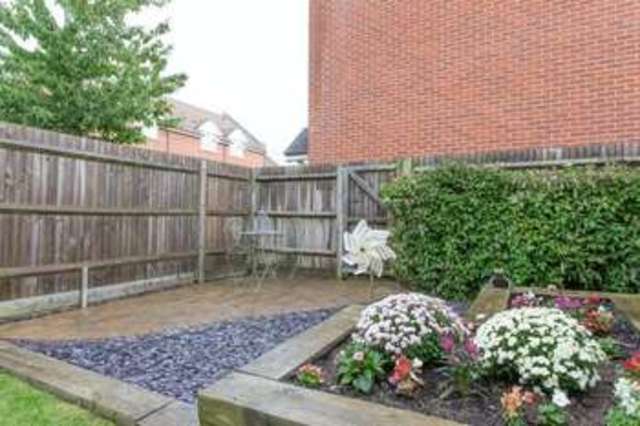  Image of 3 Bedroom Terraced  For Sale at Quinton Fields  Emsworth, PO10 7QF