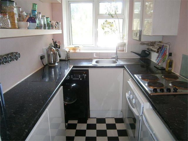  Image of 1 Bedroom Flat  For Sale at Folkestone, CT19 5HN