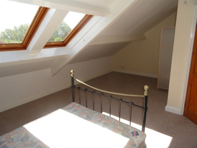  Image of 5 Bedroom Terraced  For Sale at Heaton, Bradford, BD9 4AE