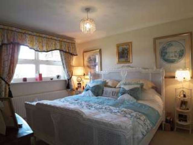  Image of 3 Bedroom Semi-Detached  For Sale at Rectors Gate  Retford, DN22 7TX