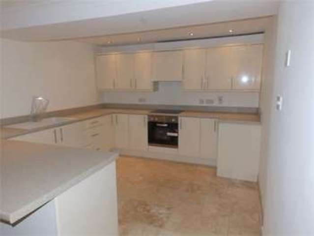  Image of 5 Bedroom Detached  To Rent at Rectory road Hadleigh Hadleigh, SS7 2ND