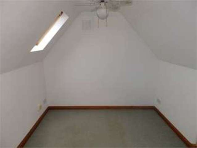  Image of 5 Bedroom Detached  To Rent at Rectory road Hadleigh Hadleigh, SS7 2ND