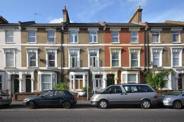  Image of 4 Bedroom Flat  To Rent at Rectory Road  Stoke Newington, N16 7PP