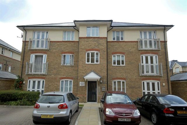 1 Bedroom Flat For Sale On Red Deer House 12 Periwood