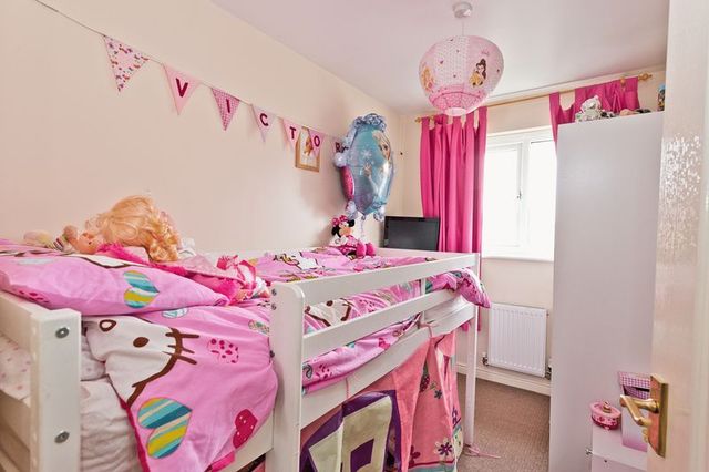  Image of 3 Bedroom Semi-Detached  For Sale at Redtail Close  Runcorn, WA7 1GN
