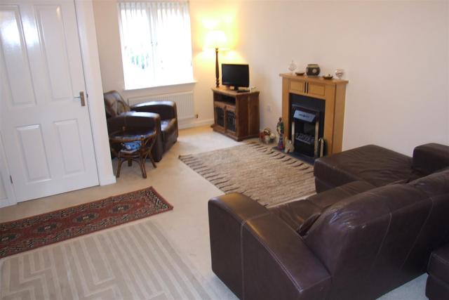 Image of 3 Bedroom End Of Terrace  For Sale at Rushden Northamptonshire Rushden, NN10 6EY
