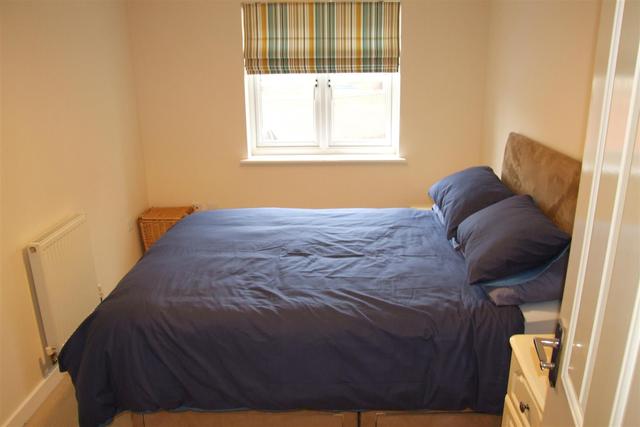  Image of 3 Bedroom End Of Terrace  For Sale at Rushden Northamptonshire Rushden, NN10 6EY