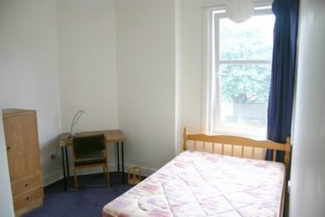 Image of 5 Bedroom Flat  To Rent at Newington Edinburgh Edinburgh, EH9 2LZ