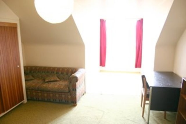 Image of 5 Bedroom Flat  To Rent at Newington Edinburgh Edinburgh, EH9 2LZ