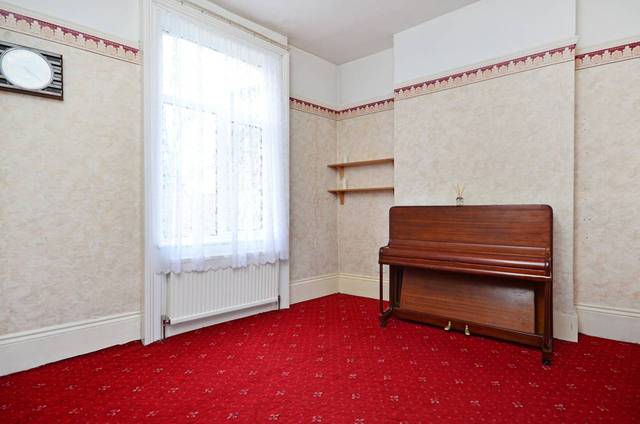  Image of 4 Bedroom Detached  For Sale at Rendlesham Road  Clapton, E5 8PA