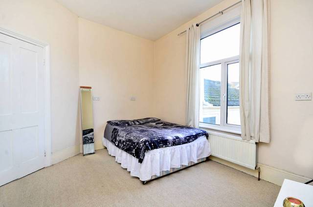  Image of 4 Bedroom Detached  For Sale at Rendlesham Road  Clapton, E5 8PA