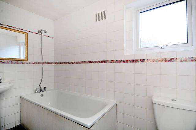  Image of 4 Bedroom Detached  For Sale at Rendlesham Road  Clapton, E5 8PA