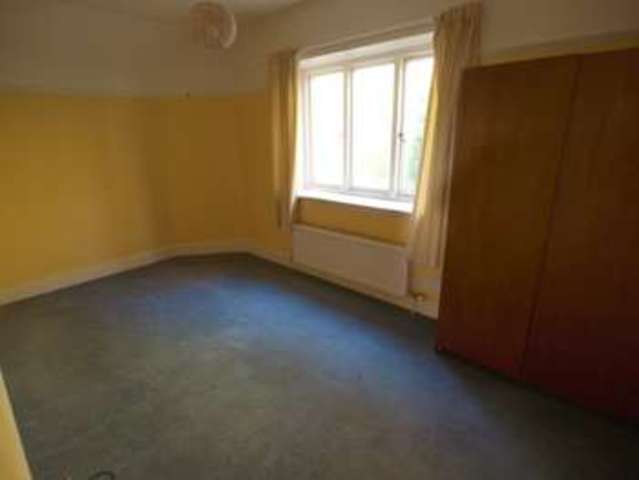  Image of 4 Bedroom Semi-Detached  For Sale at Whaley Bridge  High Peak, SK23 7BW