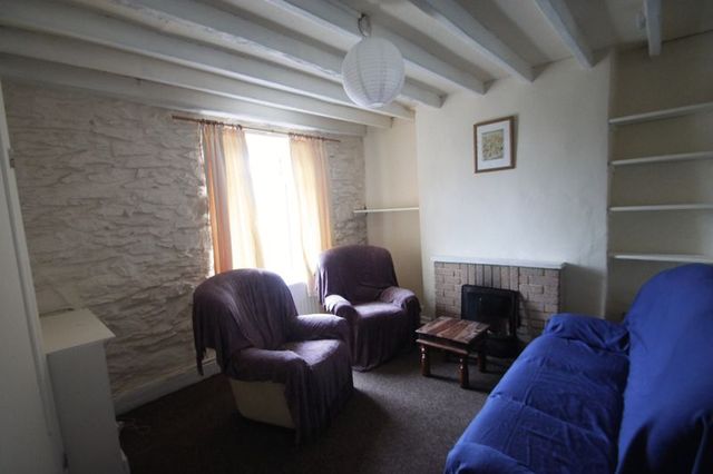  Image of 2 Bedroom Terraced  To Rent at Rhiwlas, LL57 4EY