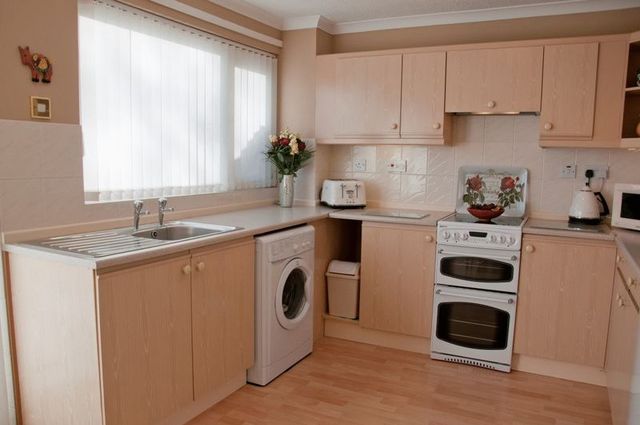  Image of 3 Bedroom Semi-Detached  For Sale at Rhodders Grove  Alva, FK12 5ER