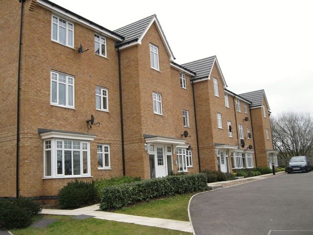  Image of 2 Bedroom Flat  To Rent at Richard Bradley Way  Tipton, DY4 9FB
