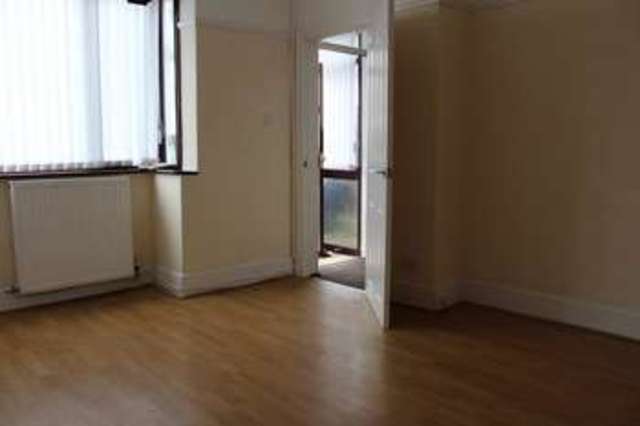  Image of 3 Bedroom Detached  To Rent at Liverpool, L21 2PT