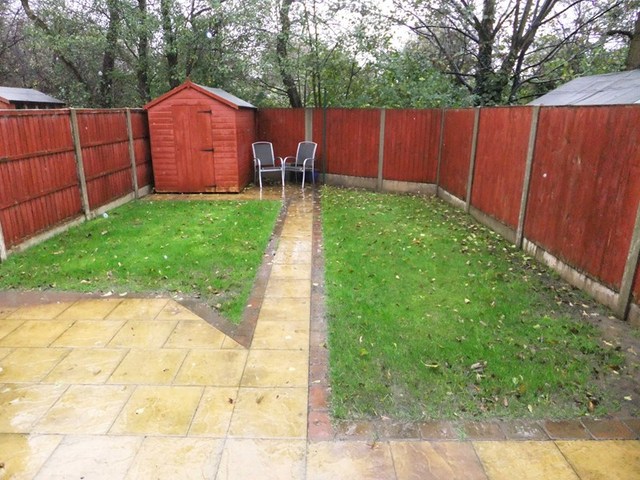 Image of 4 Bedroom Semi-Detached  For Sale at Ringswood Road  Solihull, B92 7NH