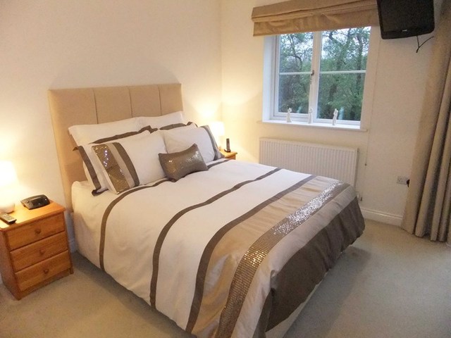  Image of 4 Bedroom Semi-Detached  For Sale at Ringswood Road  Solihull, B92 7NH