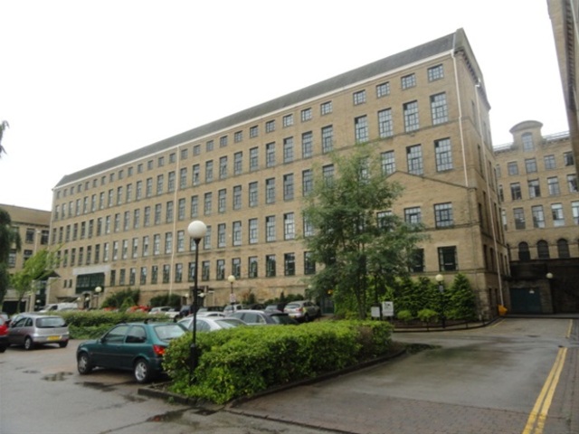  Image of 2 Bedroom Flat  For Sale at Saltaire, Shipley, BD18 3LX