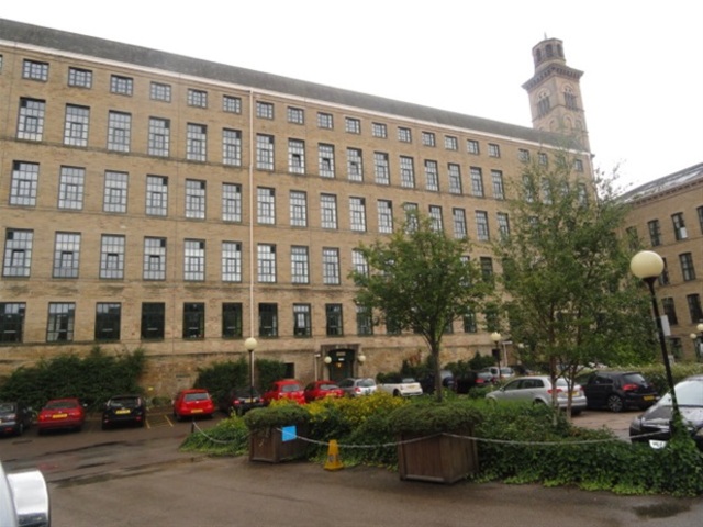  Image of 2 Bedroom Flat  For Sale at Saltaire, Shipley, BD18 3LX