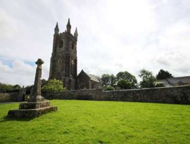  Image of 4 Bedroom Detached  For Sale at Roborough Plymouth Devon, PL6 7HQ