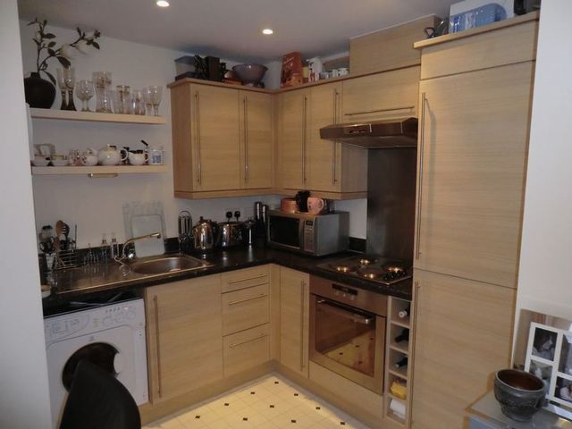  Image of 1 Bedroom Flat  To Rent at Roche Close  Rochford, SS4 1PS