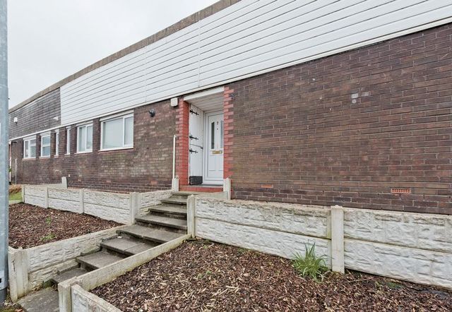  Image of 3 Bedroom Bungalow  For Sale at Roman Close Castlefields Runcorn, WA7 2JR