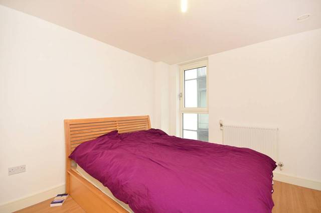  Image of 2 Bedroom Flat  For Sale at Roseberry Place  Dalston, E8 3DD