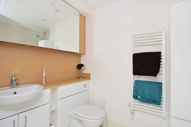  Image of 2 Bedroom Flat  For Sale at Roseberry Place  Dalston, E8 3DD