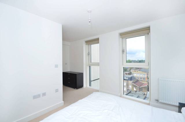  Image of 2 Bedroom Flat  To Rent at Roseberry Place  Dalston, E8 3GD