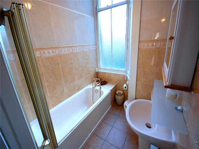 Image of 2 Bedroom Flat  To Rent at West End Edinburgh Edinburgh, EH3 7SL