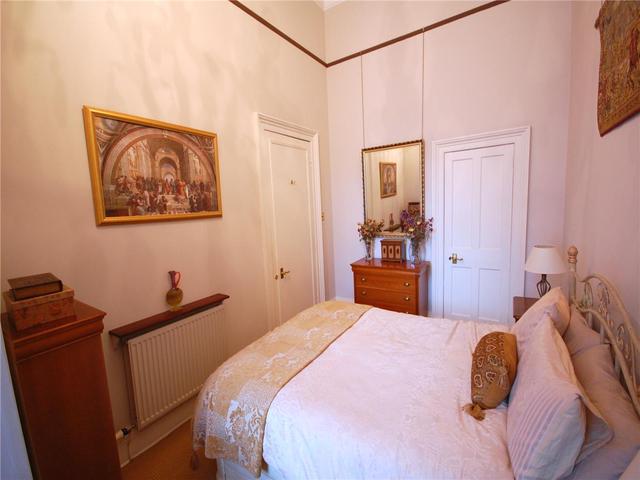  Image of 2 Bedroom Flat  To Rent at West End Edinburgh Edinburgh, EH3 7SL