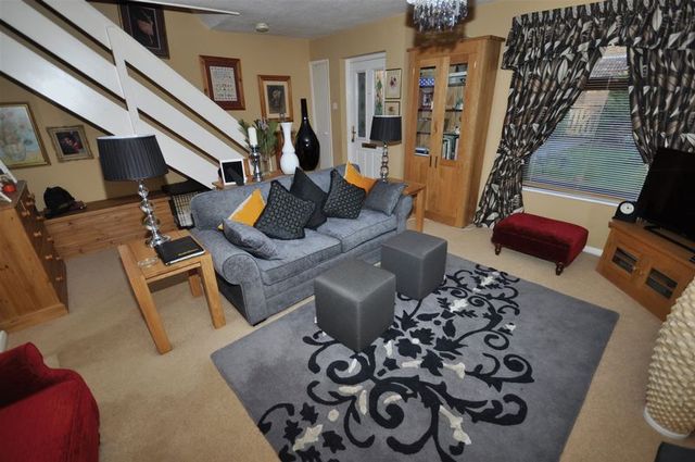  Image of 3 Bedroom Terraced  For Sale at Rowan Court  Frome, BA11 2SJ