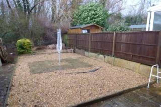  Image of 1 Bedroom Bungalow  To Rent at Southampton, SO16 8JN