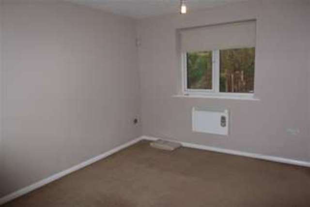  Image of 1 Bedroom Bungalow  To Rent at Southampton, SO16 8JN