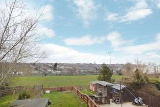  Image of 3 Bedroom Semi-Detached  For Sale at Ryde Isle Of Wight, PO33 1EH