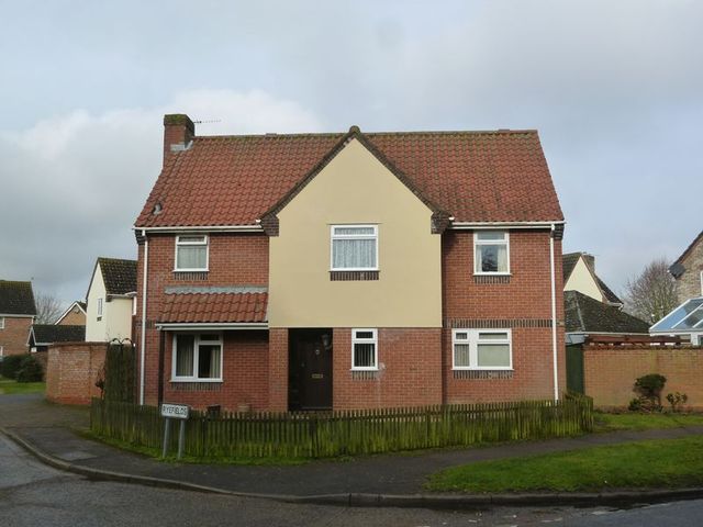  Image of 4 Bedroom Detached  For Sale at Ryefields  Thurston, IP31 3TD