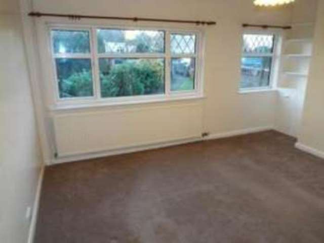  Image of 3 Bedroom Bungalow  For Sale at Isham Kettering Isham, NN14 1HE