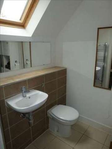  Image of 3 Bedroom Flat  For Sale at Salento Close  London, N3 1BX