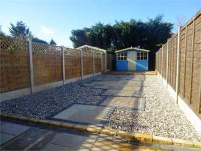  Image of 2 Bedroom Apartment  For Sale at Salisbury Road Leigh on sea Leigh-on-Sea, SS9 2JN