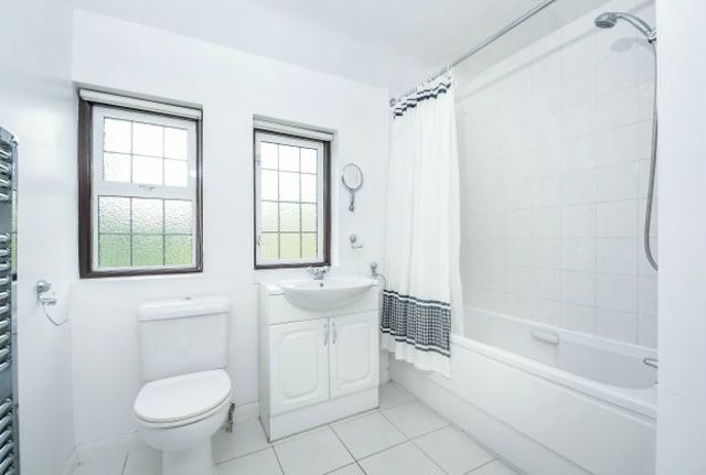  Image of 5 Bedroom Detached  For Sale at Moor Park  Rickmansworth, HA6 2JQ