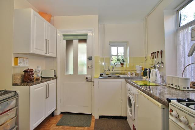  Image of 2 Bedroom Detached  For Sale at Chobham Chobham, GU24 8DY