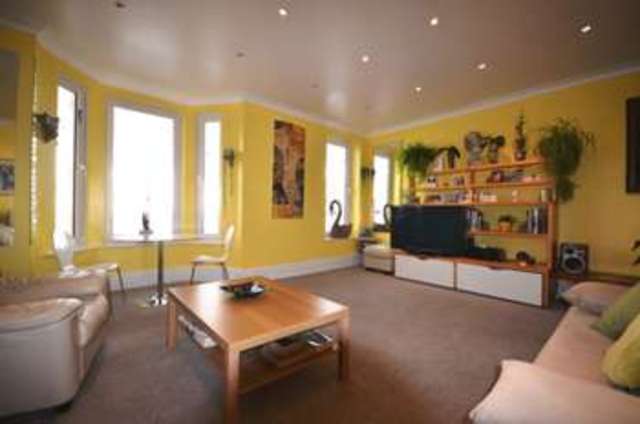  Image of 1 Bedroom Flat  For Sale at Sea Lawn Terrace  Langdon House, EX7 0AD