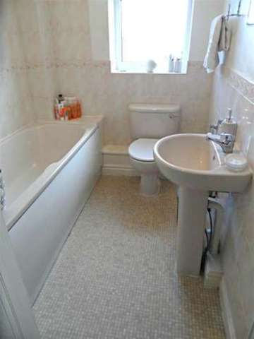 Image of 2 Bedroom Semi-Detached  To Rent at Serin Close  Newton Le Willows, WA12 9XL